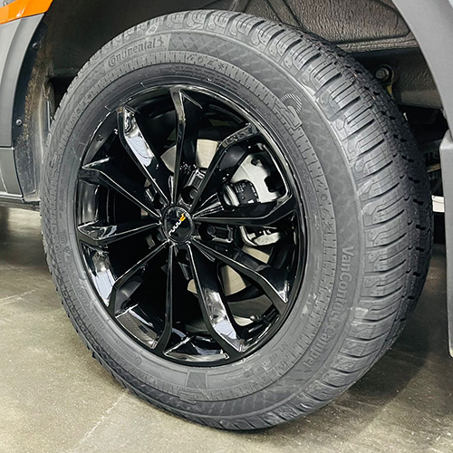 [84WS1-CRA] Rim and tire set RUUUD Craftstar 18 inch Aluminium Black Volkswagen Crafter 2017+
